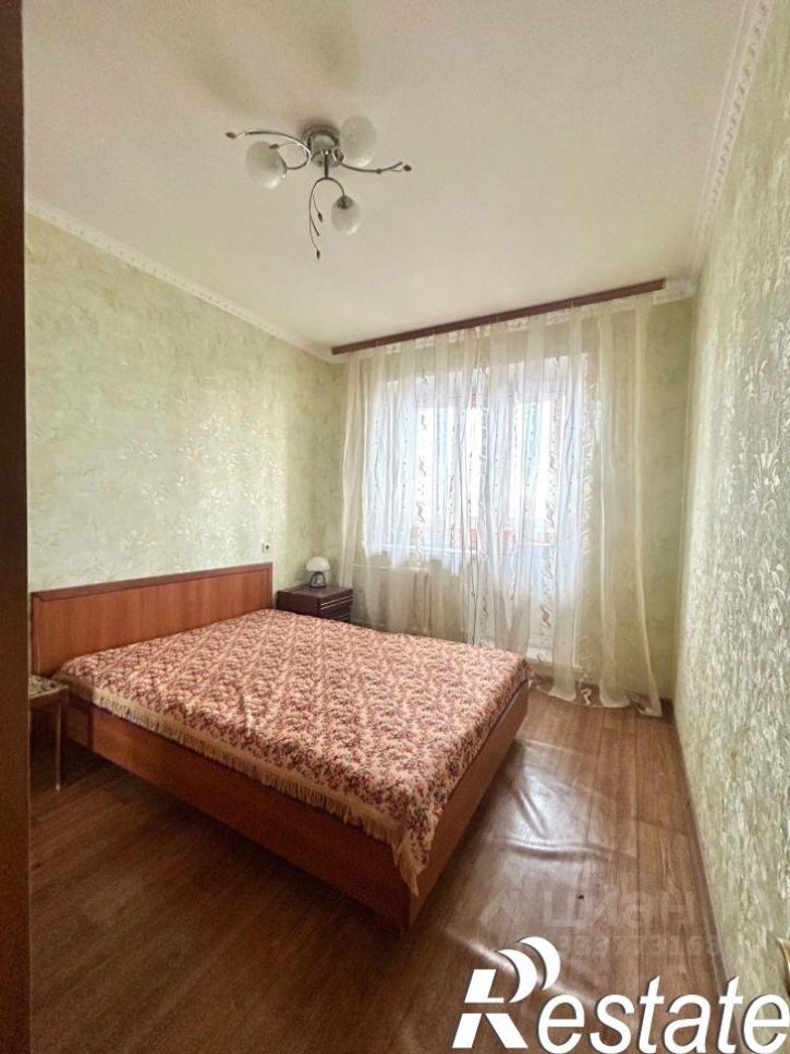 3-комн квартира улица Скочилова, 1,  д. 1