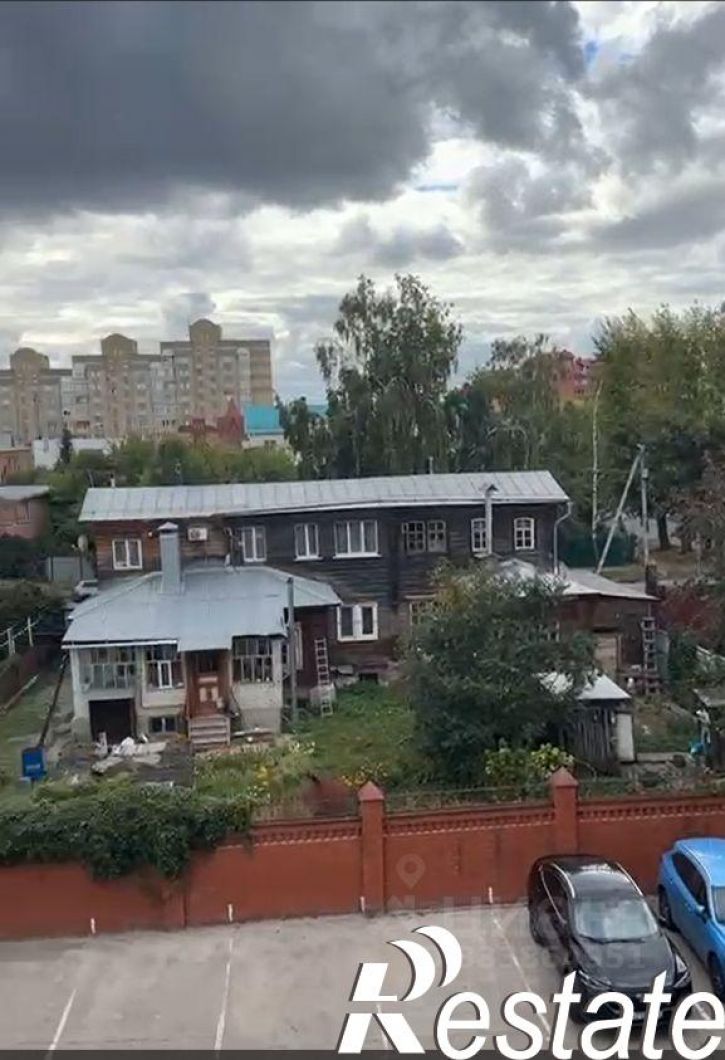 4-комн квартира улица Корюкина, 24,  д. 24