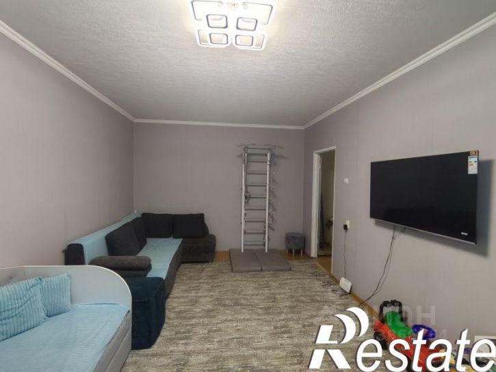 2-комн квартира проспект Врача Сурова, 1,  д. 1