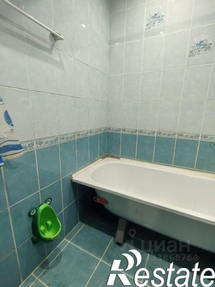 2-комн квартира проспект Врача Сурова, 1,  д. 1