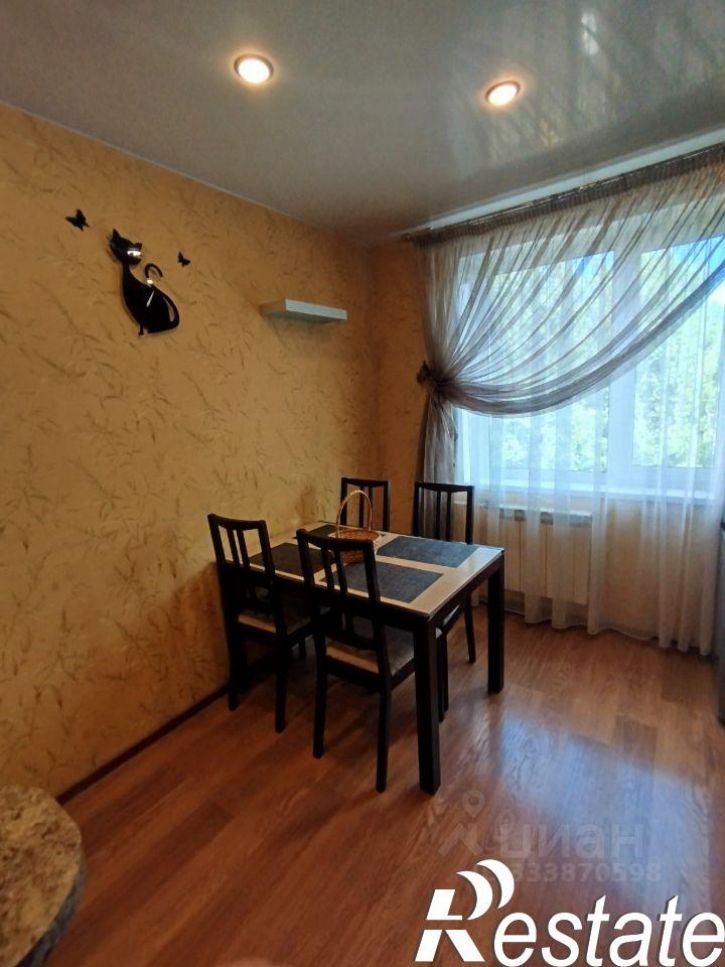3-комн квартира Киевский бульвар, 4,  д. 4