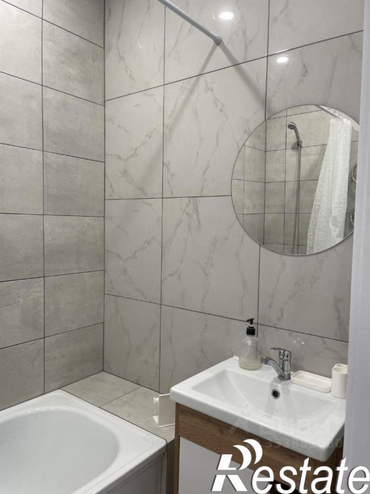 2-комн квартира проспект Врача Сурова, 34,  д. 34