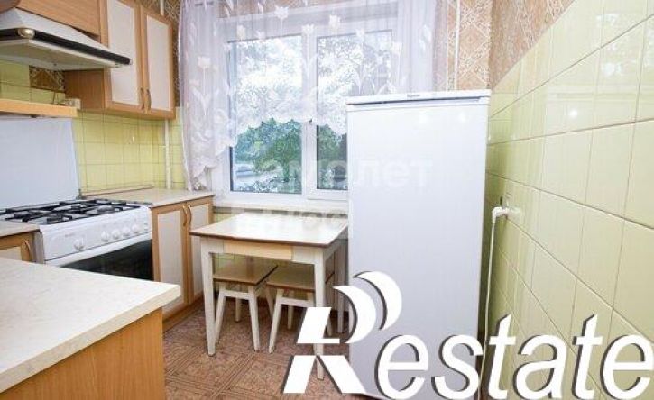 3-комн квартира улица Аблукова, 11,  д. 11