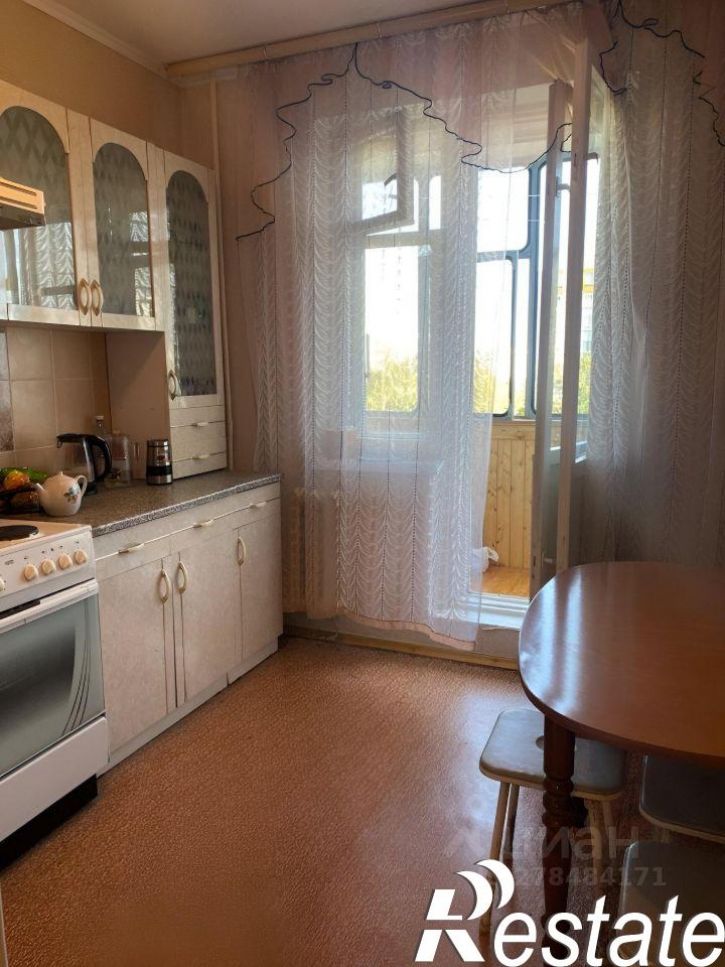 3-комн квартира проспект Авиастроителей, 15,  д. 15