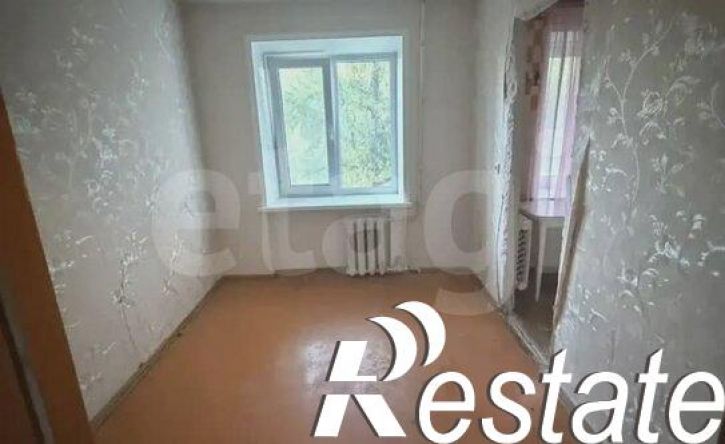 3-комн квартира Хрустальная улица, 33,  д. 33