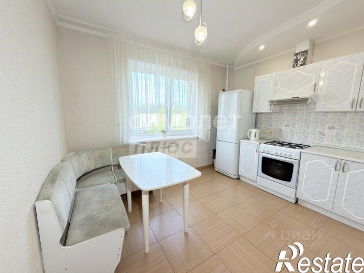 3-комн квартира улица Скочилова, 9,  д. 9