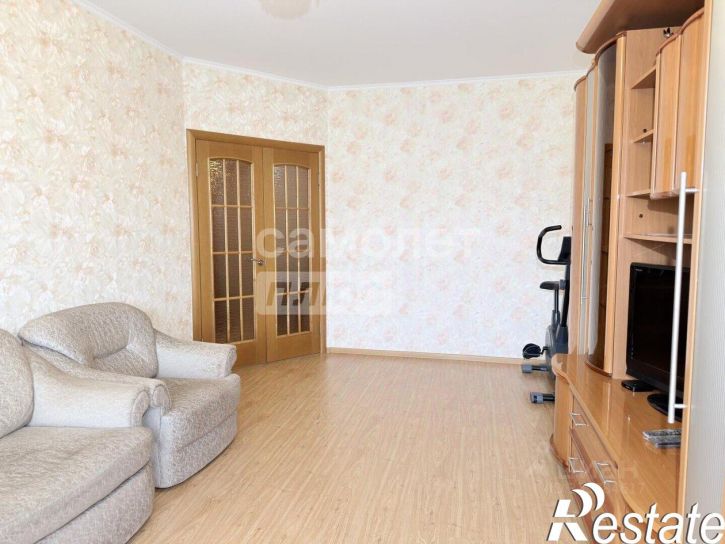3-комн квартира улица Скочилова, 9,  д. 9