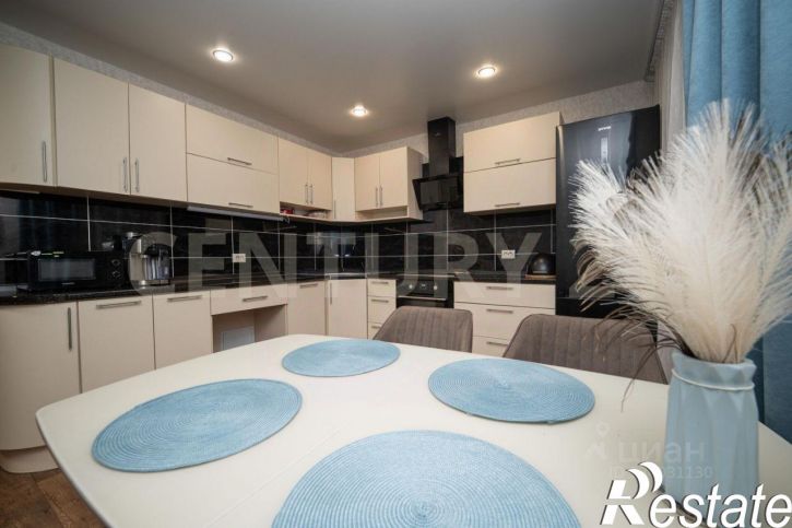 3-комн квартира улица Репина, 37,  д. 37