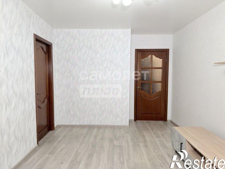 3-комн квартира улица Ефремова, 27,  д. 27