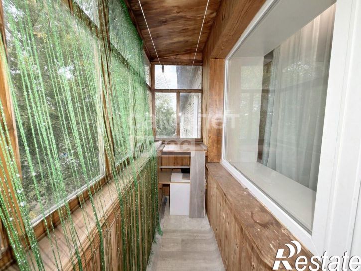 3-комн квартира улица Ефремова, 27,  д. 27