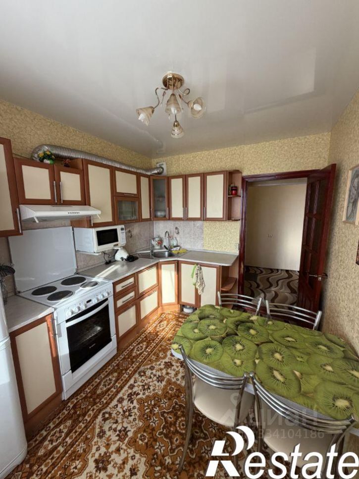 3-комн квартира улица Любови Шевцовой, 61А,  д. 61А