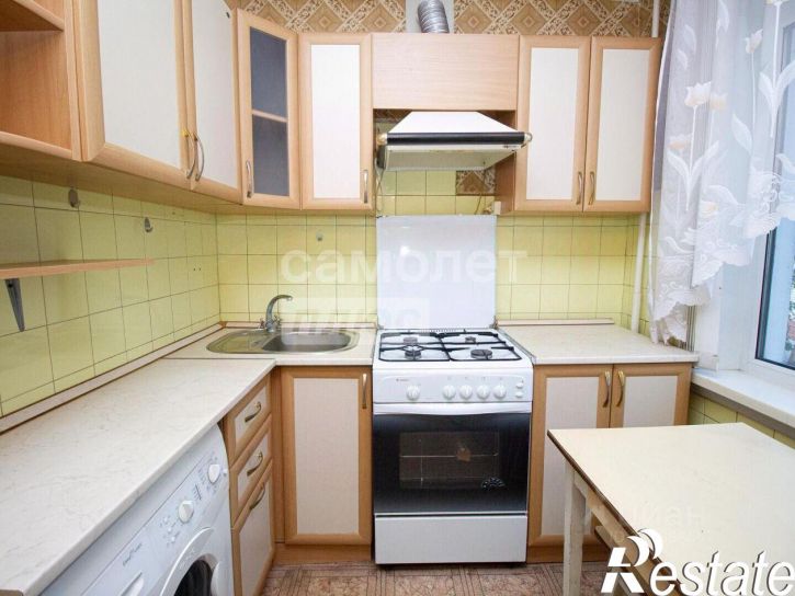 3-комн квартира улица Аблукова, 11,  д. 11