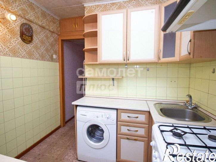 3-комн квартира улица Аблукова, 11,  д. 11
