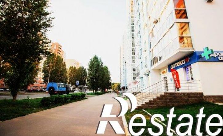 3-комн квартира проспект Врача Сурова, 26,  д. 26