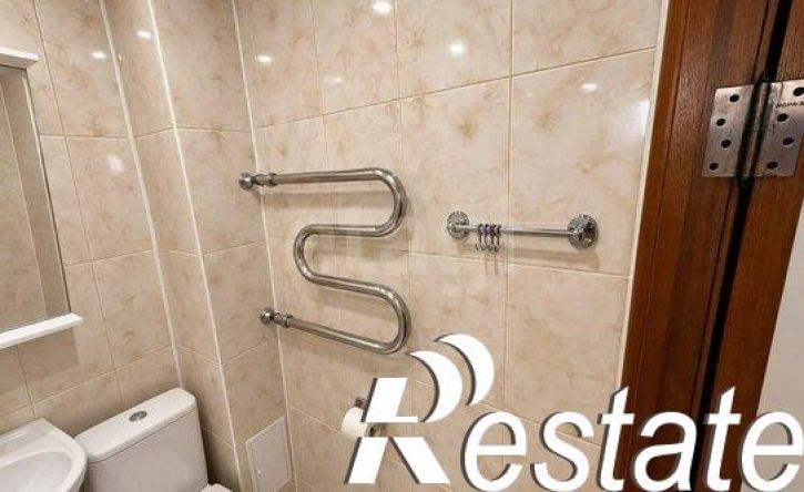 3-комн квартира улица Ефремова, 51,  д. 51