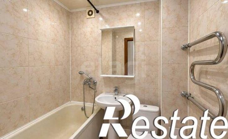 3-комн квартира улица Ефремова, 51,  д. 51