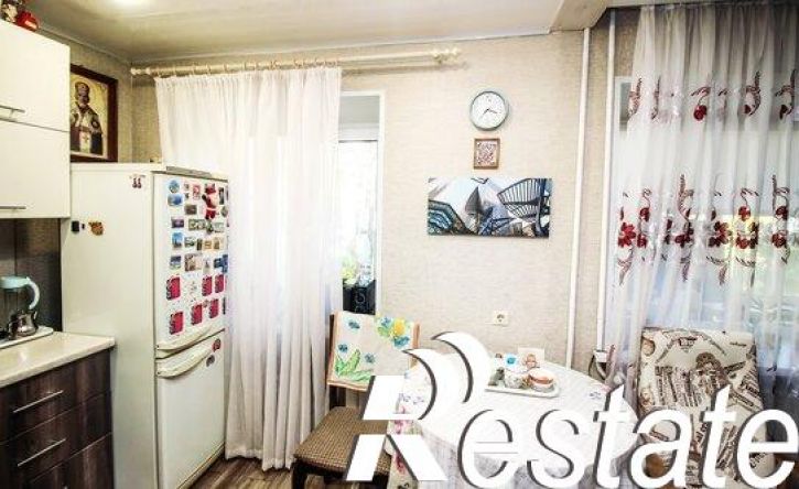 2-комн квартира улица Луначарского, 5,  д. 5