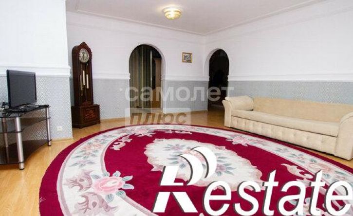 4-комн квартира улица Любови Шевцовой, 55А,  д. 55А