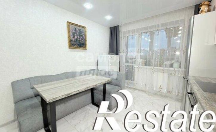 3-комн квартира улица Карбышева, 49,  д. 49