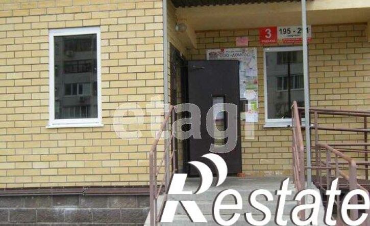 2-комн квартира улица Карбышева, 42,  д. 42