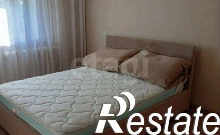 2-комн квартира проспект Врача Сурова, 1,  д. 1