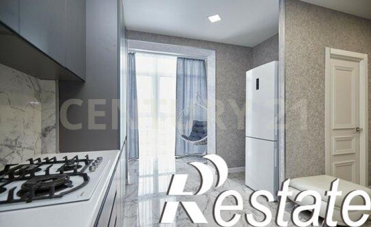2-комн квартира проспект Маршала Устинова, 32,  д. 32