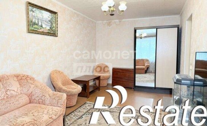 2-комн квартира Хрустальная улица, 28,  д. 28