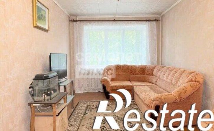 2-комн квартира Хрустальная улица, 28,  д. 28