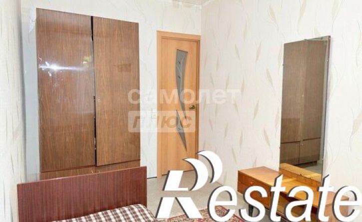 2-комн квартира Хрустальная улица, 28,  д. 28