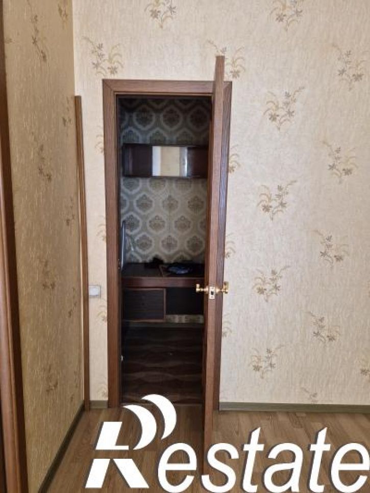 3-комн квартира ул Кролюницкого, 15