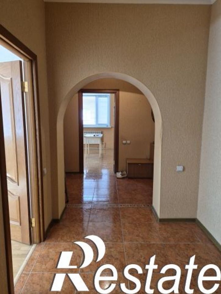 3-комн квартира ул Кролюницкого, 15