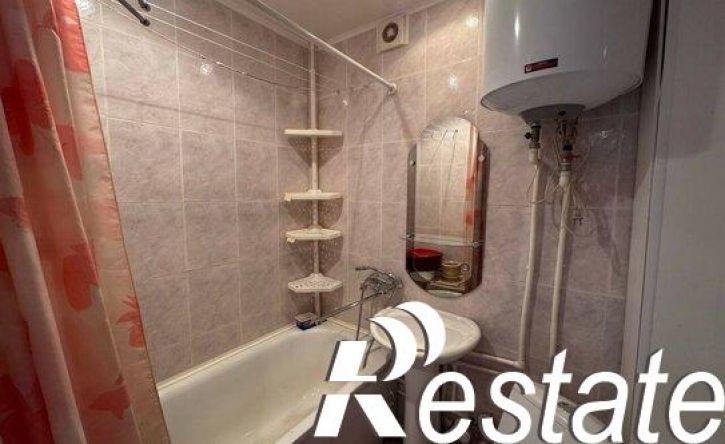 3-комн квартира улица Пожарского, 35,  д. 35
