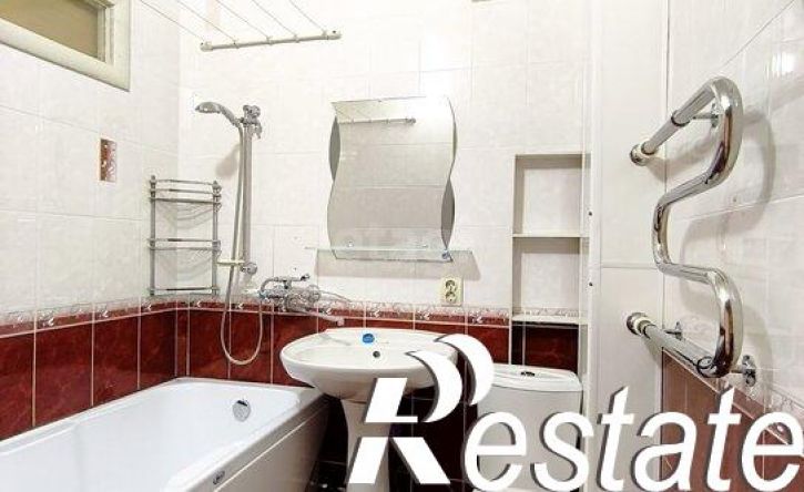 2-комн квартира улица Варейкиса, 49,  д. 49