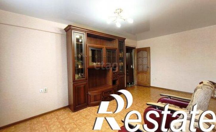 2-комн квартира улица Варейкиса, 49,  д. 49