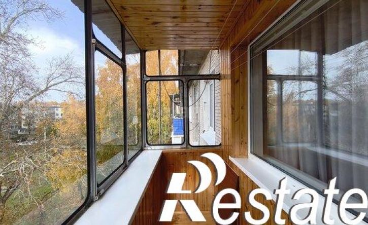 2-комн квартира улица Варейкиса, 49,  д. 49