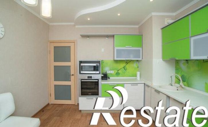 3-комн квартира проспект Академика Филатова, 13,  д. 13