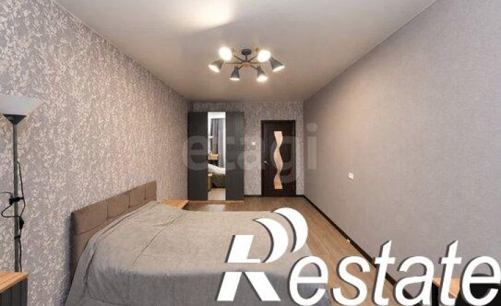 4-комн квартира улица Доватора, 12А,  д. 12А