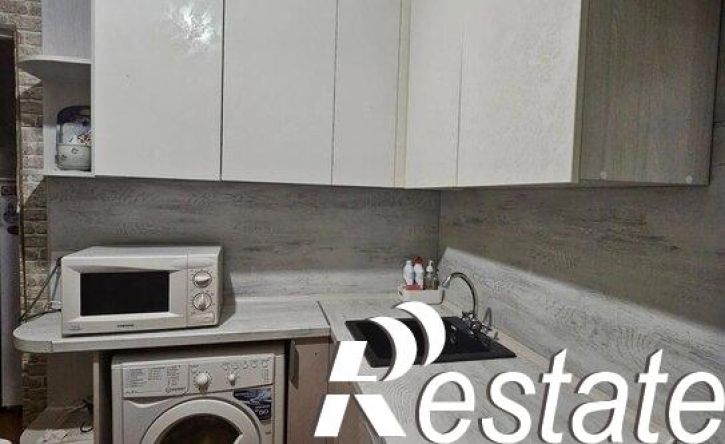 3-комн квартира улица Металлистов, 18,  д. 18