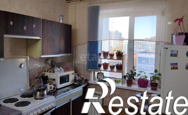 4-комн квартира улица Карбышева, 28,  д. 28